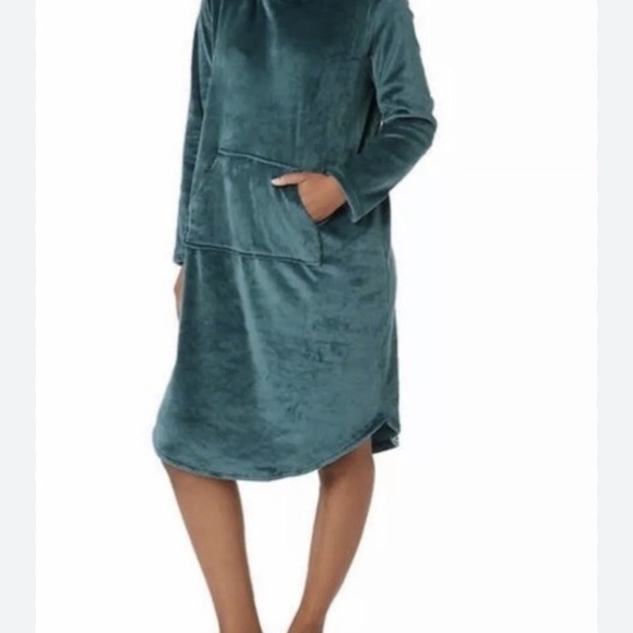 Cozy Teal Fleece Dress with Pocket - Picture 1 of 7